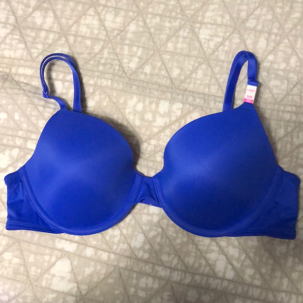 NWT blue Pink Victoria’s Secret t-shirt bra